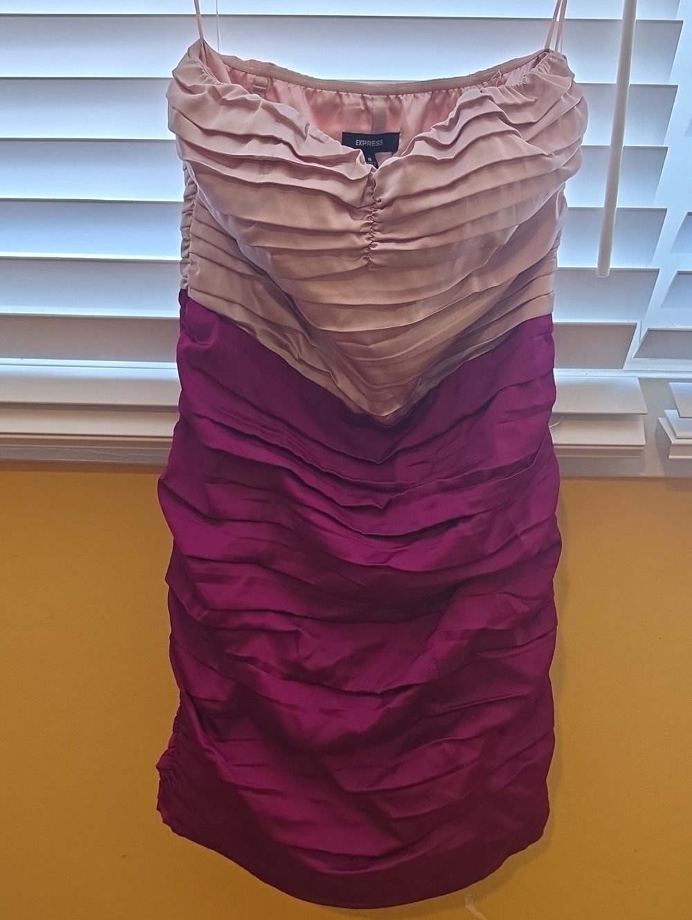 Express Two-Tone Pink & Magenta Ruffle Strapless Mini Dress